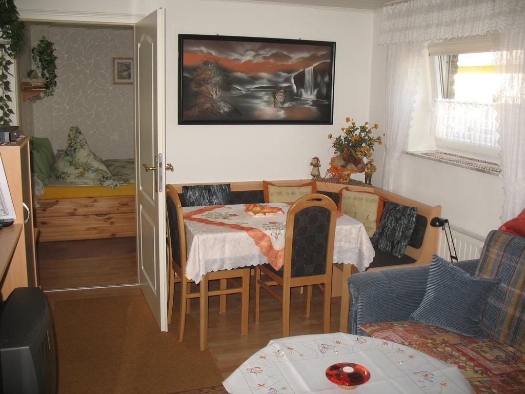 Ferienwohnung Haus Edith Kempa Sankt Aldegund Zimmer foto